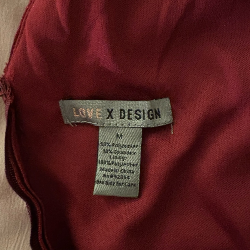 Red Velvety Sleeveless V-Neck Maxi Gown - Picture 4 of 4